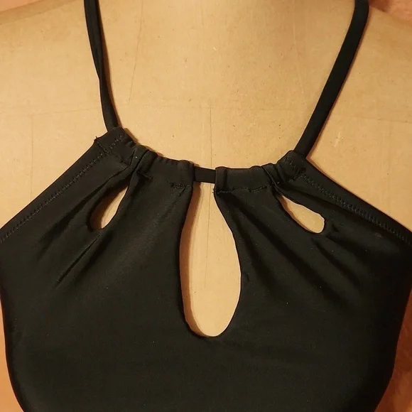 NEW Black swimsuit Classic vacation beach pool Travel Vacation Size small - Picture 6 of 8